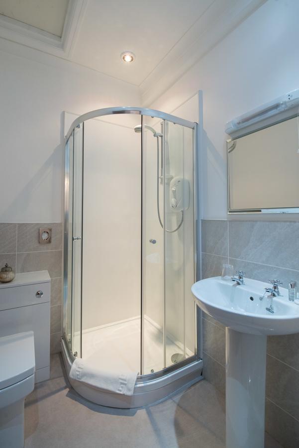 The Swan Hotel Clitheroe Bagian luar foto