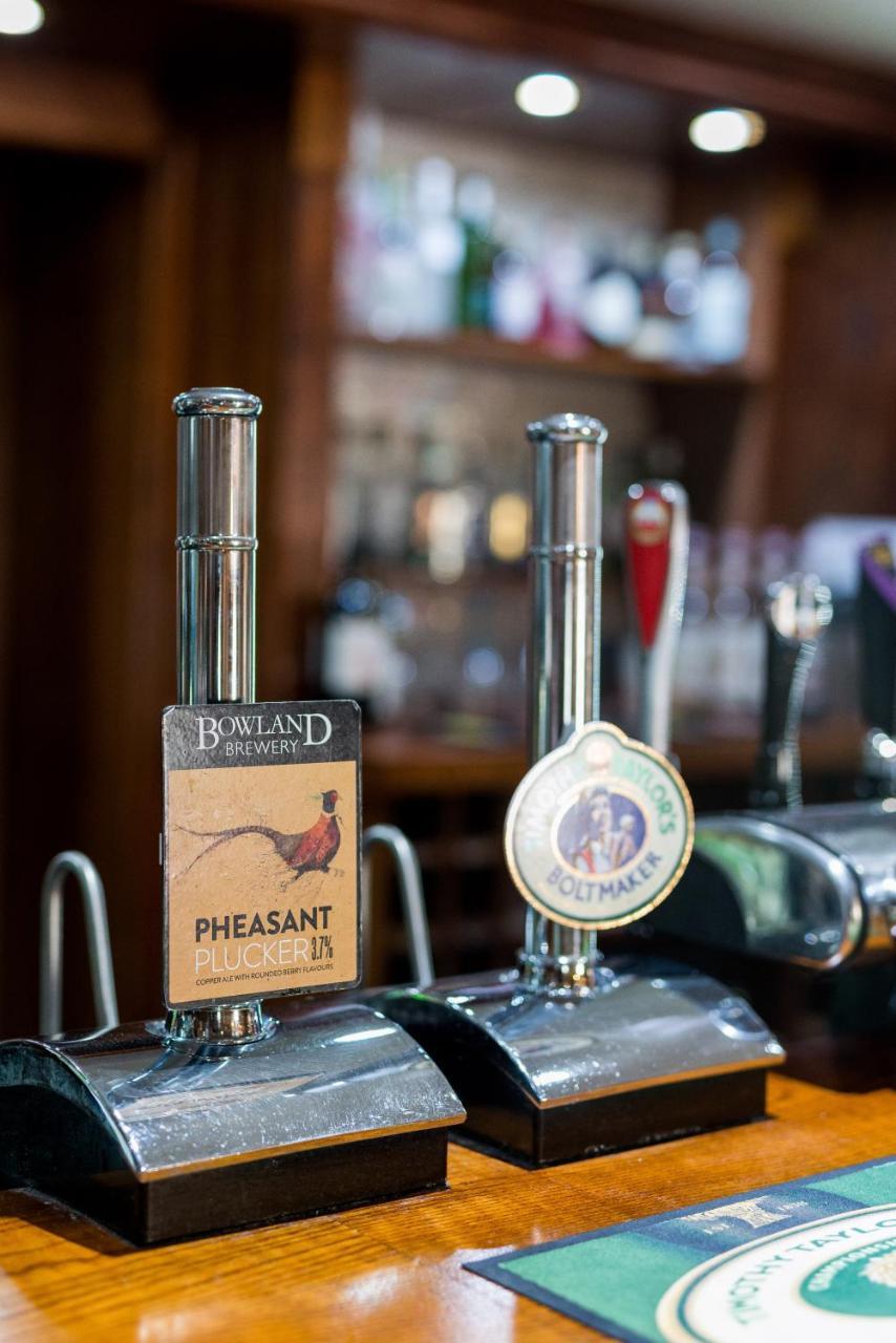 The Swan Hotel Clitheroe Bagian luar foto