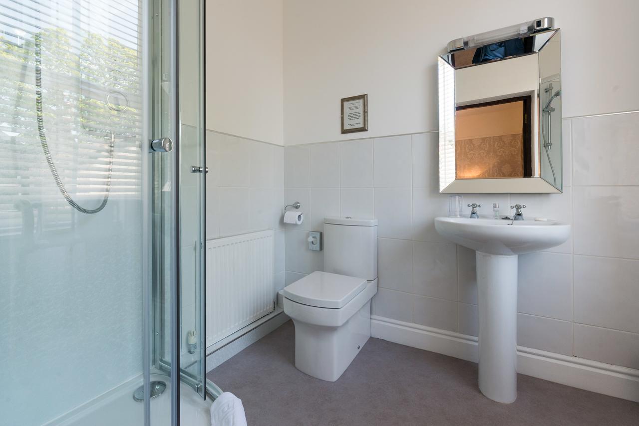 The Swan Hotel Clitheroe Bagian luar foto